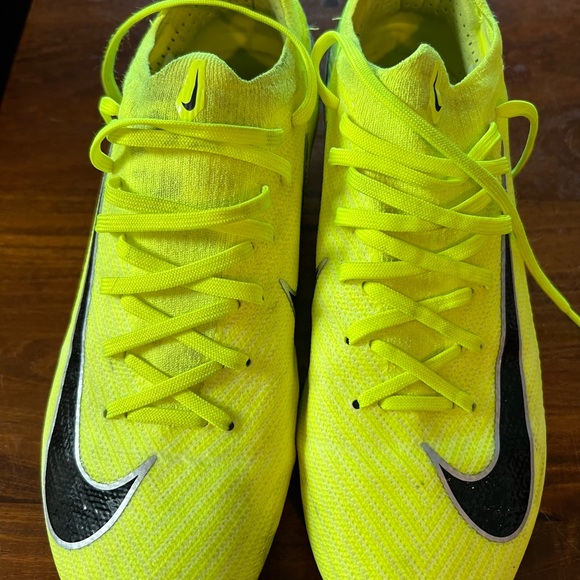 Nike Air Mercurial Soccer Cleats Size 7.5 - Picture 1 of 6